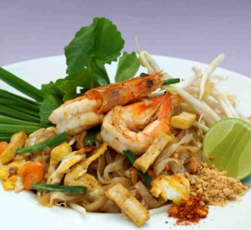 Pad Thai (Thai Stir-Fried Noodles)