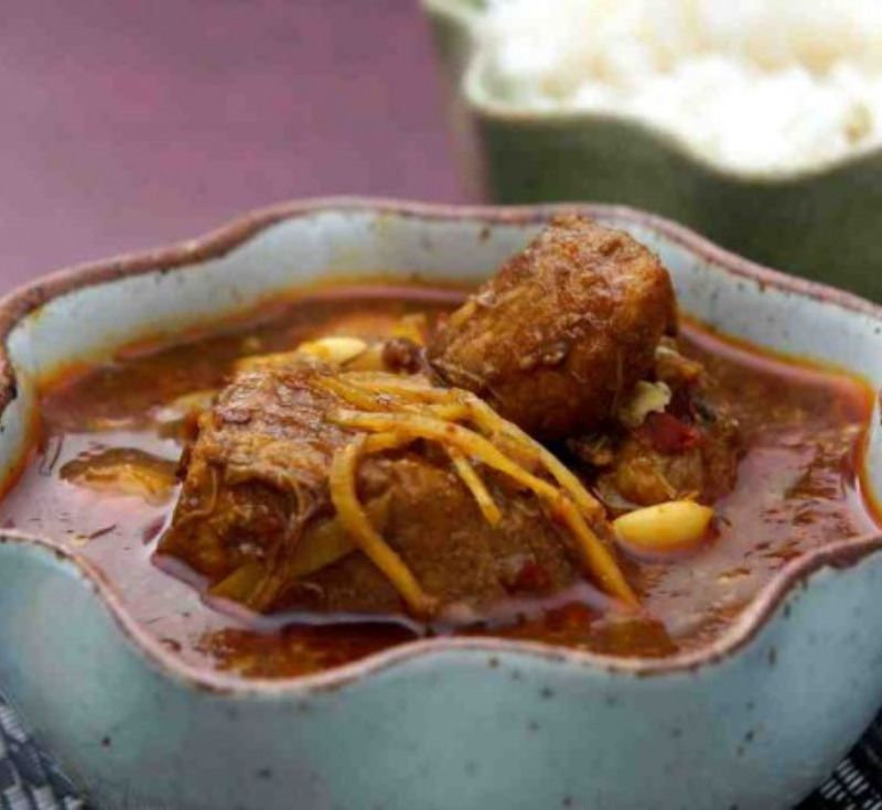 Gaeng Heng Lay (Northern Style Pork Curry)
